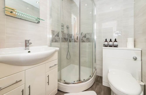 Reading City Centre Condo | Well Equipped Accommodation Flat in City Centre