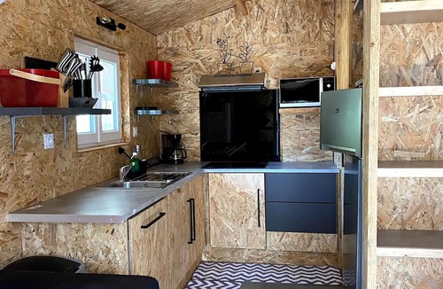 Siran Ski Chalet | Chalet in a peaceful setting with a pool