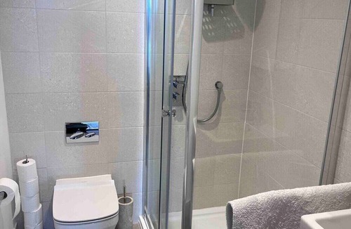 Devonport Apartment | 2 Bed - Leeward House by Pureserviced