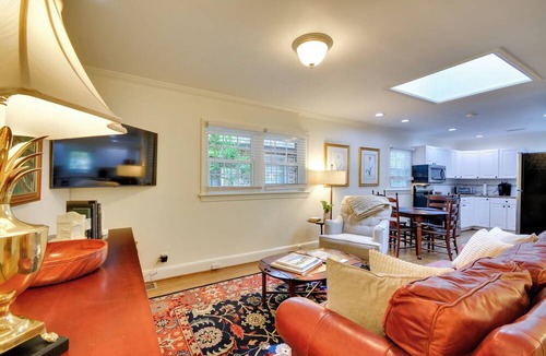 Winston - Salem Cottage | Charming Cottage - Near Wake Forest!