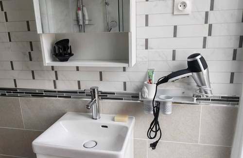 Vitry-sur-Seine House | Homerez - House at Vitry-sur-Seine
