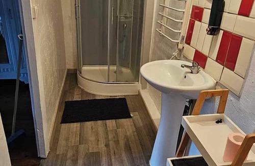 Saint-Pierre-sur-Orthe House | The stadium house