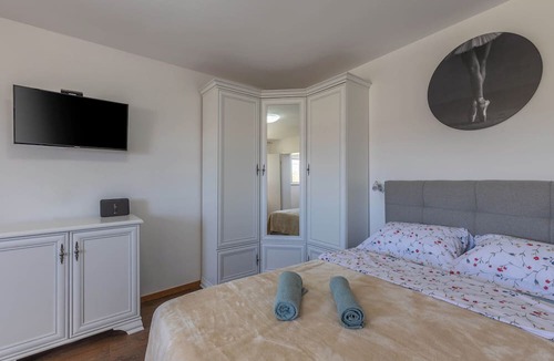 Karlobag Villa | Beach Apartment Sanja