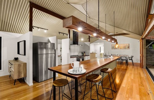 Bonogin House | Forestland Hinterland Hideaway