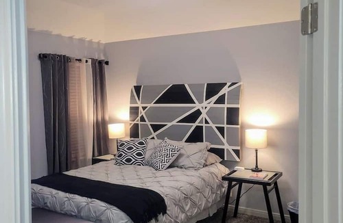 San Antonio House | Stunning & Spacious Sleeps 16 BMT Graduations