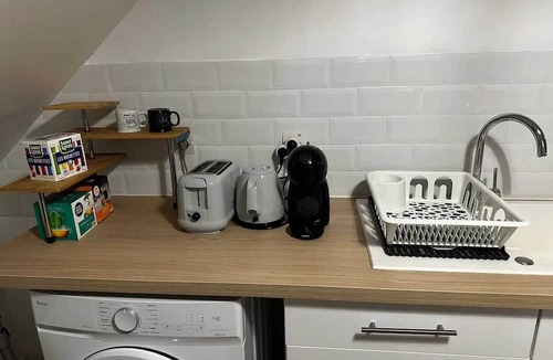 Ruille-en-Champagne Apartment | Homerez - Apt in Ruillé, Parking