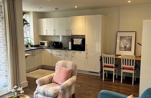 Hackney Apartment | Break in the city