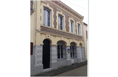 Arcis-sur-Aube Bed & Breakfast | Vrbo Property