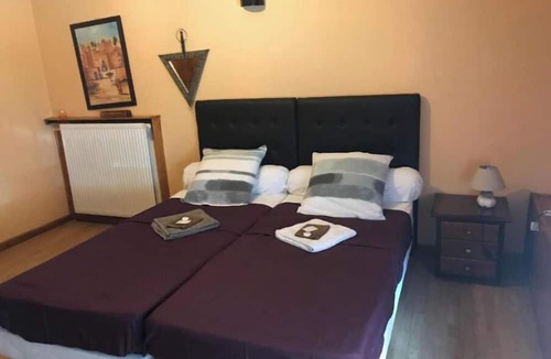 Arcis-sur-Aube Bed & Breakfast | Vrbo Property