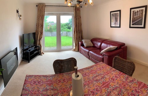 Acresford House | Coventry Charm - Spacious 3 Bedroom House