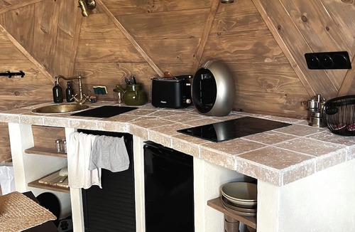 Ussel Ski Chalet | Nuit Dans un Dôme à la Campagne