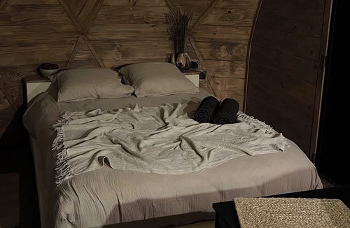 Ussel Ski Chalet | Nuit Dans un Dôme à la Campagne