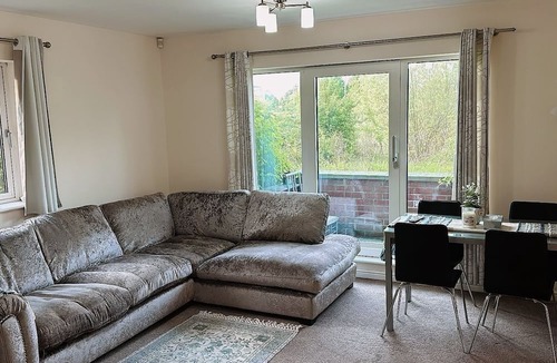 Cambourne Apartment | Inviting 2-Bed Apartment in Cambridge