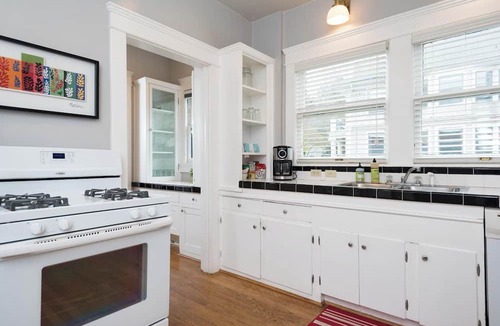 Goose Hollow Condo | Spacious Condo Near NW 23rd