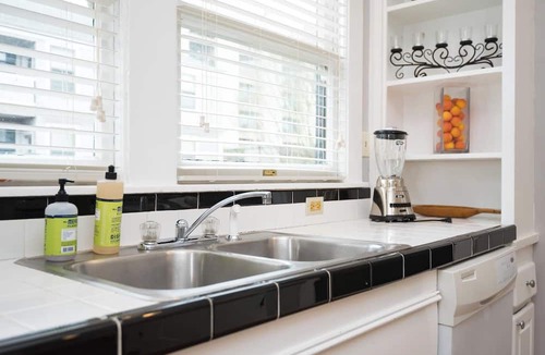 Goose Hollow Condo | Spacious Condo Near NW 23rd