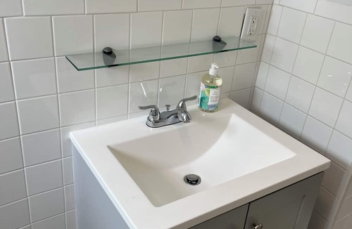 Somers Point Apartment | Bay View from your BED! Dog friendly and parking!