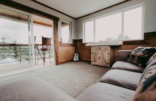 Chase House | Anna's 2Story w/Eagle's Nest-HCRL