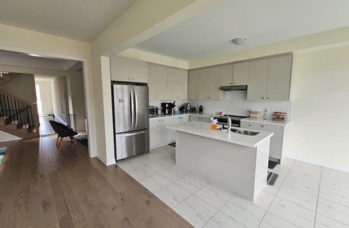 Sharon House | Cozy room with great amenities