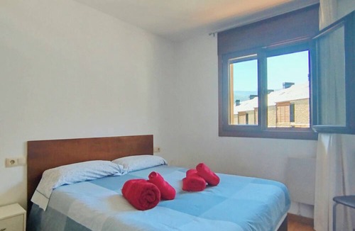 Sort Apartment | Apartamento 2 Hab. con Balcón, Acceso a la Piscina