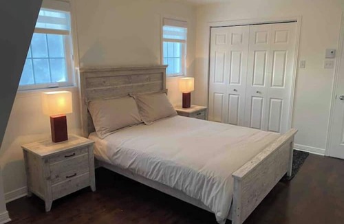 Sainte-Ann-des-Lacs Ski Chalet | Vrbo Property