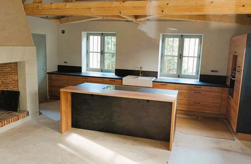 Marmagne House | Gîte Dans Château de Caractère en Plein Centre de la France