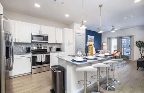 Lewisville Apartment | Modern Lakeside 1BD with Pool, Gym & Office Space