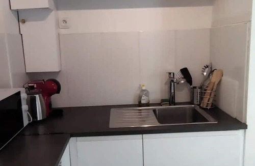 Saint-Renan Apartment | Complete accommodation for 2 people, independent access, separate bedroom.