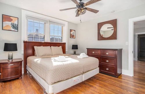 Ghent Apartment | Colley Manor - Piedmont Suite