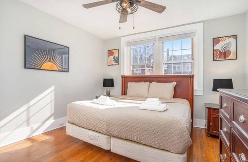 Ghent Apartment | Colley Manor - Piedmont Suite