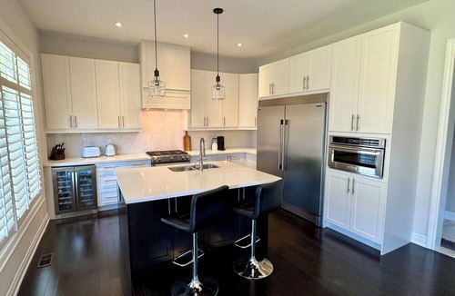 Stoney Creek House | Executive Lakeview Home