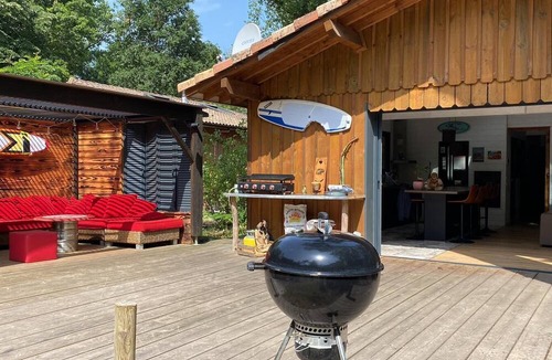 Sanguinet House | Maison de Vacances au Milieu des Bois en Bordure de lac