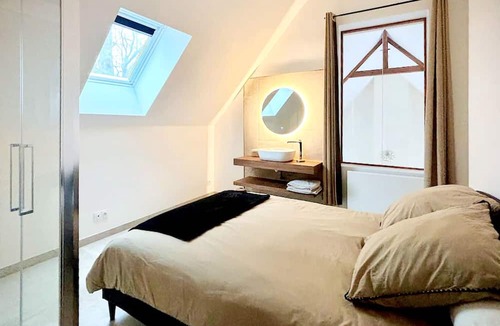 Montbarrois House | 5 bedroom accommodation in Montbarrois