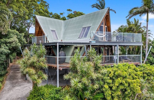 Point Lookout House | Lovat House by Discover Stradbroke