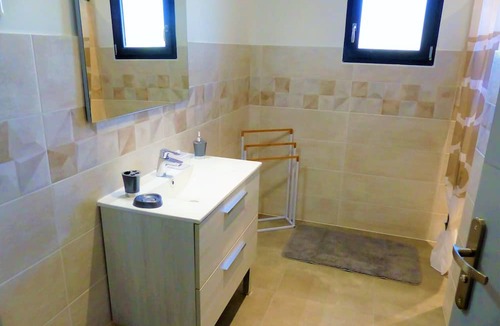 Malvies House | Villa Climatisée au Milieu des Vignes Avec son spa