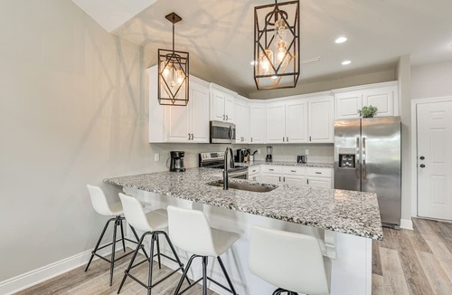 Dothan House | Spacious Dothan Home ~ 4 Mi to Downtown!