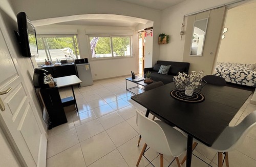 Carry-le-Rouet Apartment | Jolie T2 Proche des Plages et du Port de Carry le Rouet