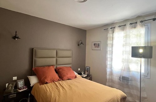 Eyguieres House | Maison de Charme Avec Piscine