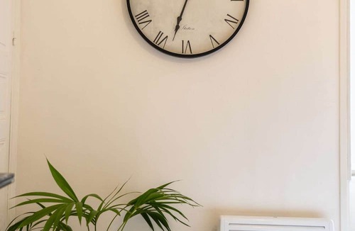 Chateauvert Apartment | Studio confort proche centre ville /gare