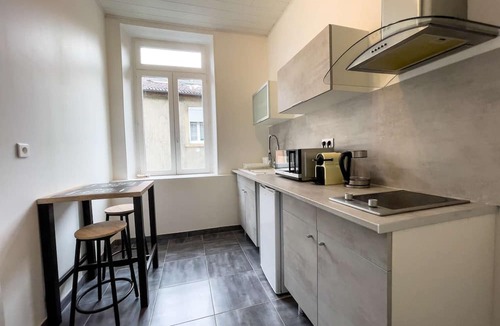 Chateauvert Apartment | Studio confort proche centre ville /gare