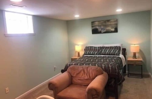 Milford House | 3 Spectacular Room Hudson