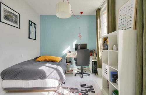 Montmartre House | Vrbo Property
