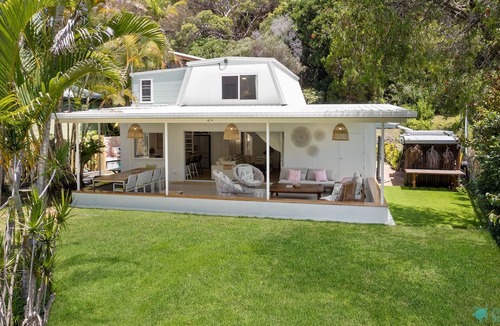 Point Lookout House | Home on Home by Discover Stradbroke