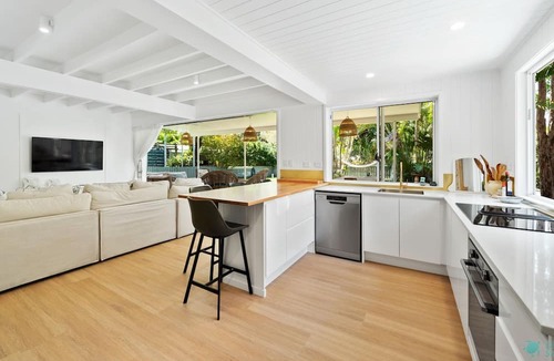 Point Lookout House | Home on Home by Discover Stradbroke