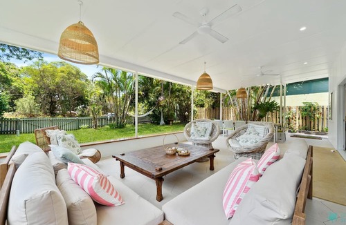Point Lookout House | Home on Home by Discover Stradbroke