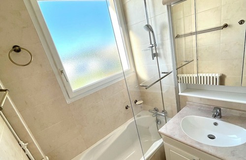 Chatou Apartment | Vrbo Property