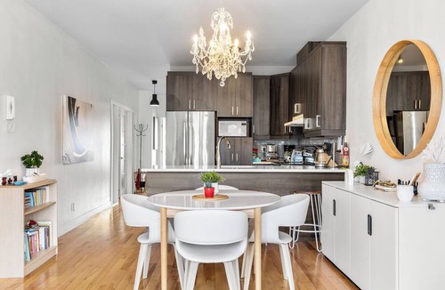 Rosemont-La Petite-Patrie Condo | Cute & Modern Condo - (Free Parking & Near Public Transit) - AC & Private Patios