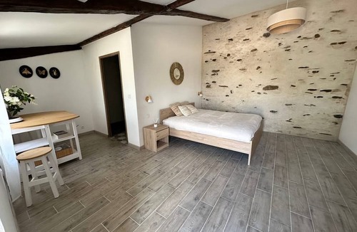 Le Busseau Bed & Breakfast | Chambres D'hôtes ''sous L'ombre DES Mimosas''