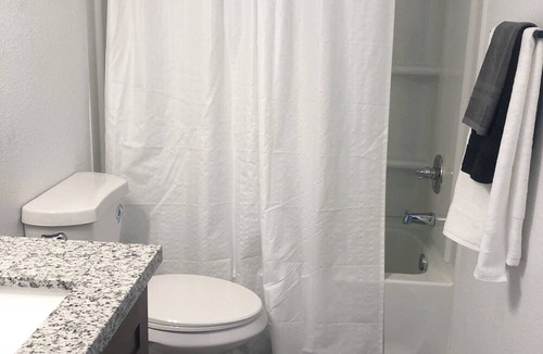 LaPlace House | Newly renovated 3bdrm/2bth townhome located in LaPlace, Louisiana.