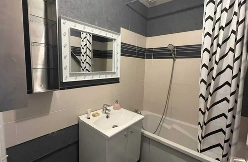 Saint-Martin-de-Fontenay House | Homerez - House 10 km away from the beach for 4 ppl. at Saint-Martin-de-Fontenay