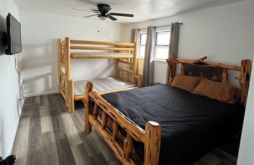 Pampa House | The Cowboy Bunkhouse - King, Queen, Full/Twin Bunkbed